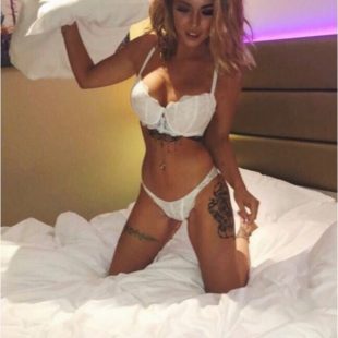 Reality Star Olivia Buckland Poses Nude And Tanning In A Bikini