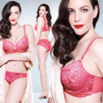 Liv Tyler Posing In Sexy Lacy Lingerie