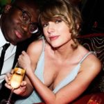 Taylor Swift Amazing Cleavage Photos