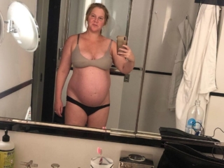 amy-schumer-nude-thefappening.cc-4