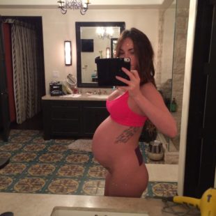 Megan Fox New Leaked Pregnant And Nude Selfies (hacked scandal 2019)