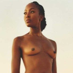 Naomi Campbell Topless And Sexy Photoshoot