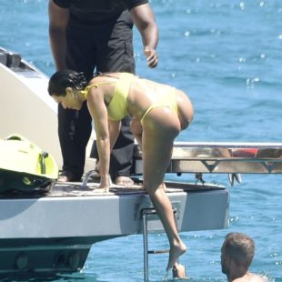 Kourtney Kardashian Paparazzi Sexy Thong Bikini Photos