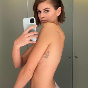 Kaia Gerber Nude And Sexy Bikini Photos