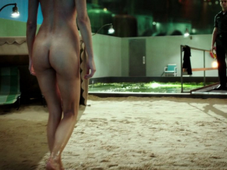 tricia-helfer-nude-thefappening.link-21