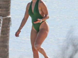 jennifer-lopez-nude-thefappening.link-11
